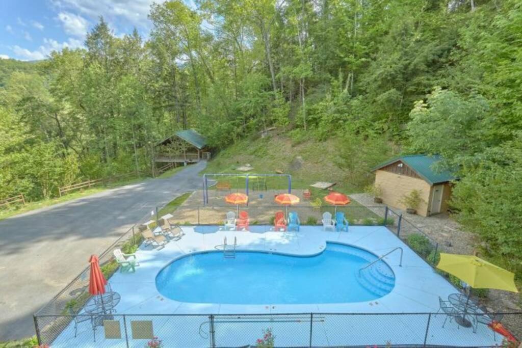 Mountain View 5 Bdrm Gatlinburg Cabin Near Downtown Arts Exterior foto